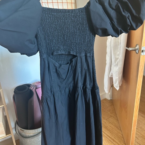 Moon River Off-The-Shoulder Cutout Dress - Petite Small - Picture 6 of 9